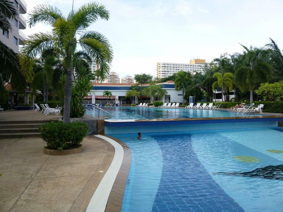 Viewtalay Condo 2 By Mawada Praia de Jomtien Exterior foto